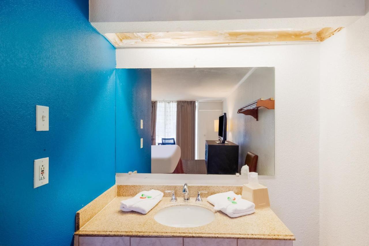 Oyo Hotel O Jackson I-55 North Екстер'єр фото